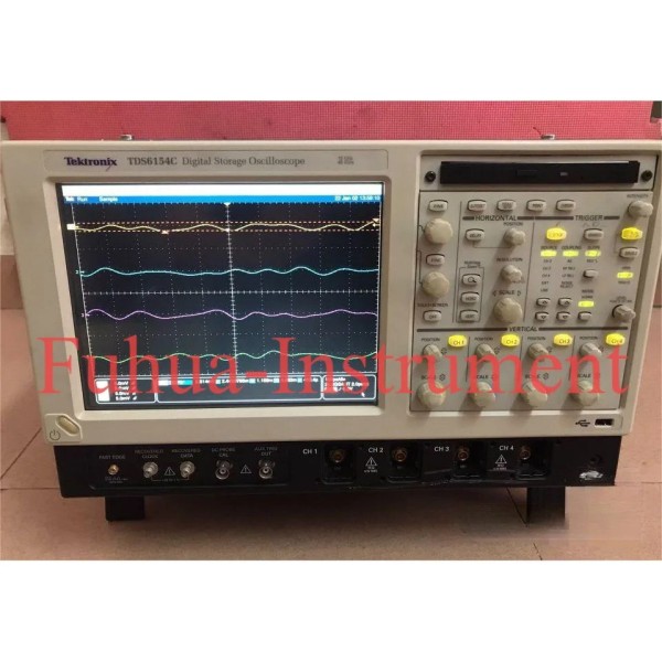 텍트로닉스 TDS6154C 4채널, 15GHz, 40GSs 디지털 오실로스코프 제품 이미지