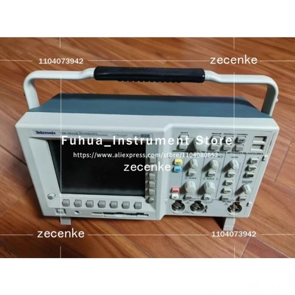 텍트로닉스 TDS 3032B 디지털 포스퍼 오실로스코프 300MHz 2.5GSS 2채널 제품 이미지