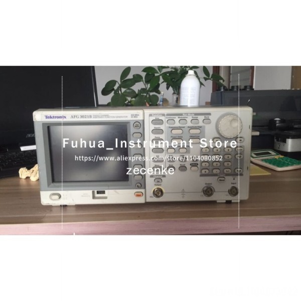 Tektronix AFG3021B 임의 함수 발생기 중고 제품 이미지