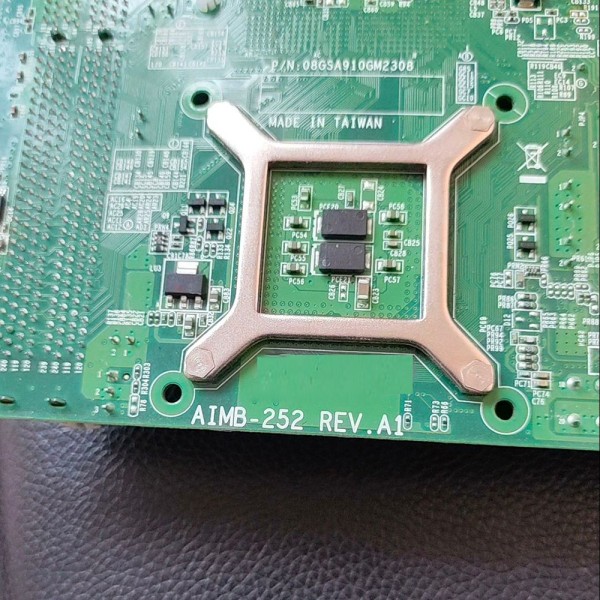 AIMB-252G2-00A1E 산업용 제어 컴퓨터 마더보드 제품 이미지