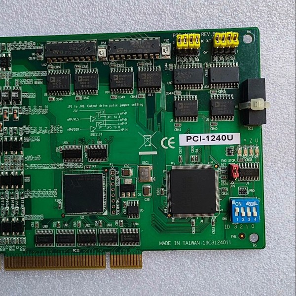 어드밴텍 모션 제어 카드 PCI-1240U REV.B1용 제품 이미지