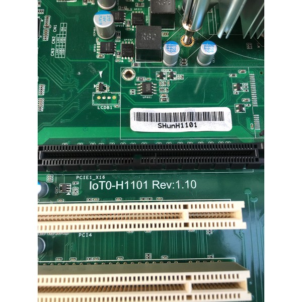 IOTO-H1101 On Rev1.10 1151 핀 산업용 제어 마더보드 듀얼 네트워크 포트 포함 제품 이미지
