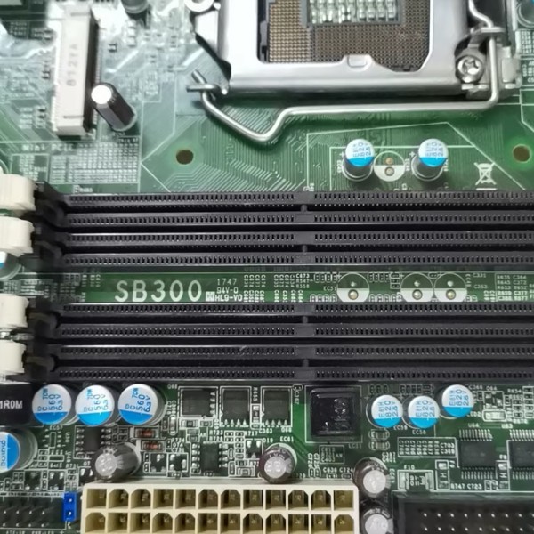 DFI SB300-C 듀얼 포트 산업용 제어 마더보드 제품 이미지
