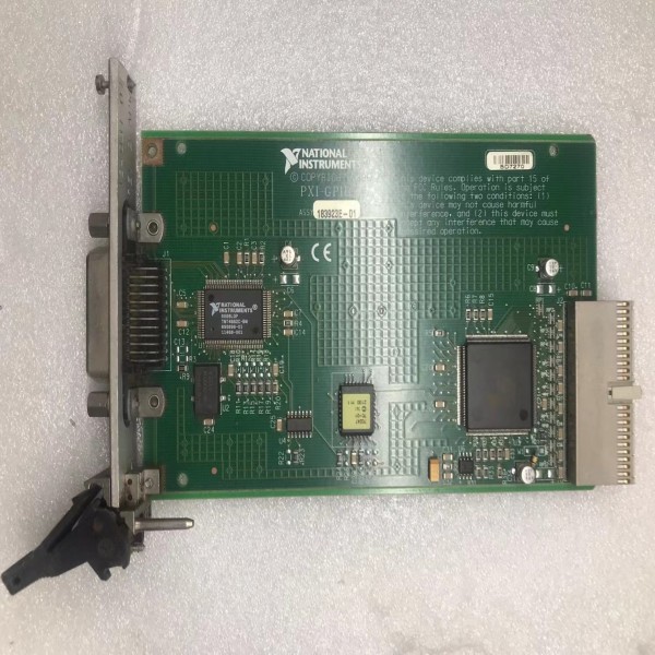 National Instruments NI PXI-GPIB 인터페이스 컨트롤러 모듈 제품 이미지