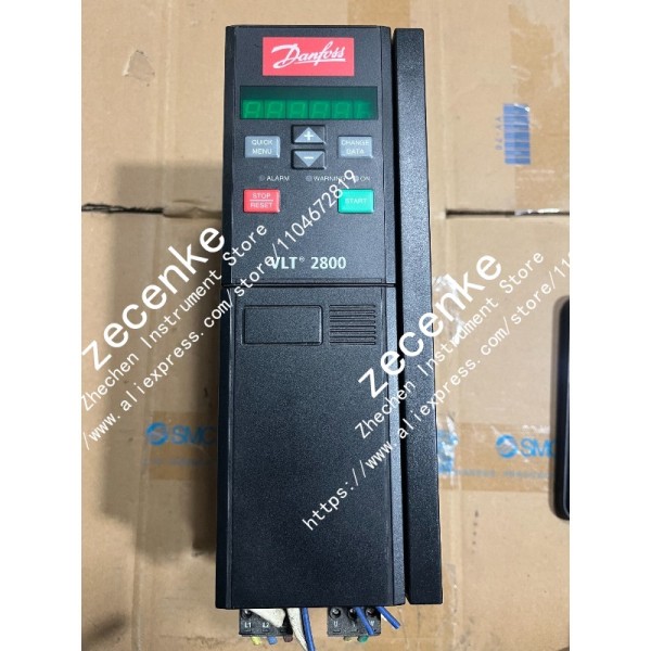 댄포스 VLT2930PT4B20STR0DBF00A00 VLT2900 시리즈 3.0KW 3상 380V VFD 인버터 제품 이미지