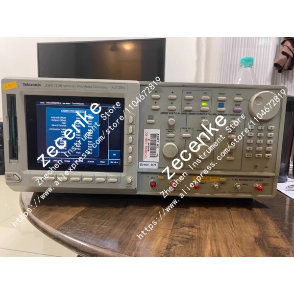 1PC 중고 Tektronix AWG710B 400MHz 2.4GBits 테스트됨 32Mbit Mem 함수 발생기 제품 이미지
