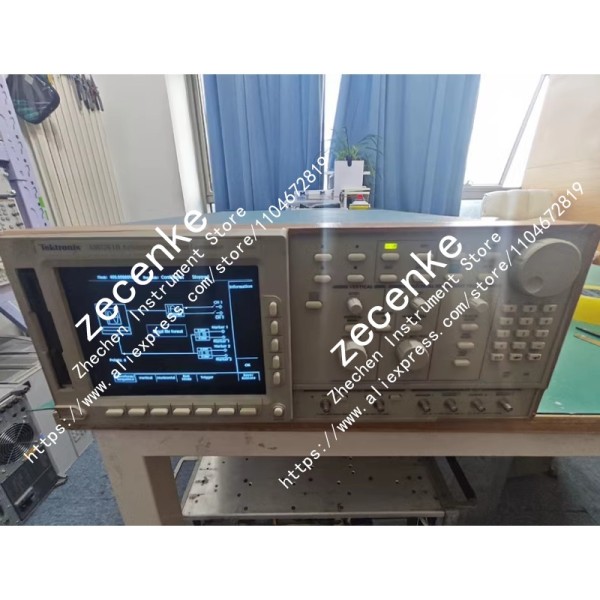 Tektronix AWG610 임의 파형 발생기 제품 이미지