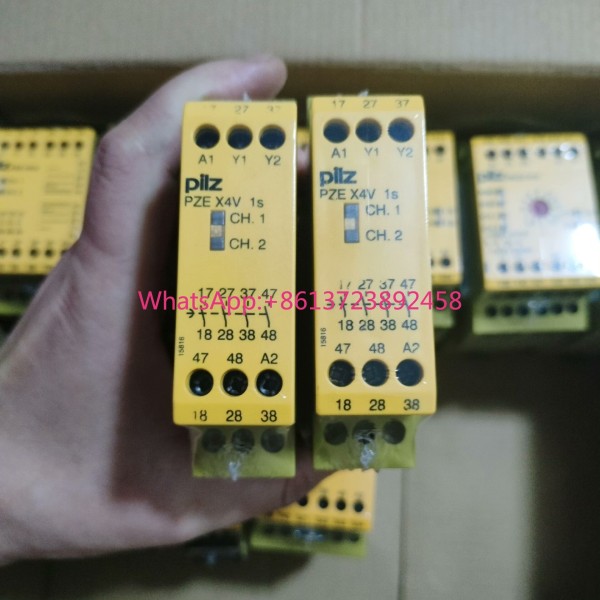 Pilz X4V 1S 774581 안전 릴레이 독일 제품 이미지