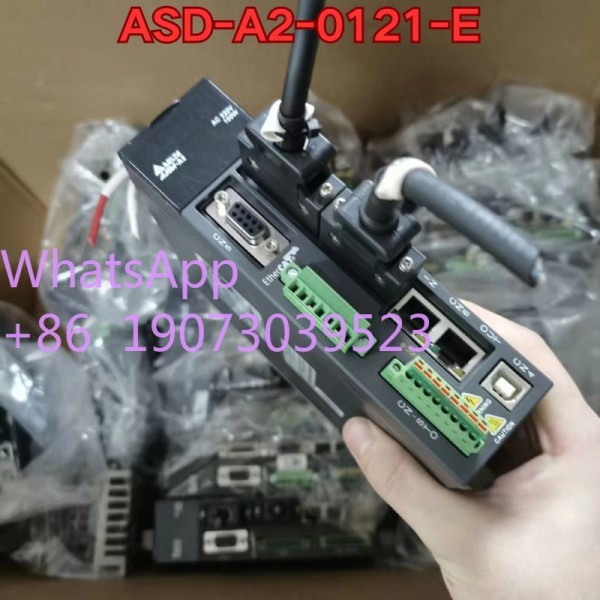중고 ASD-A2-0121-E 서보 드라이브는 상태입니다 제품 이미지