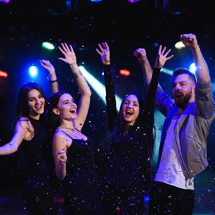 ✨ NOCHE NEÓN: GLOW EDITION