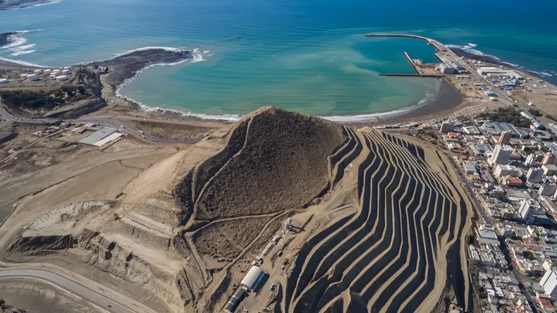 Comodoro Rivadavia: El gigante del sur entre cerros indomables y el mar infinito — Patagonia