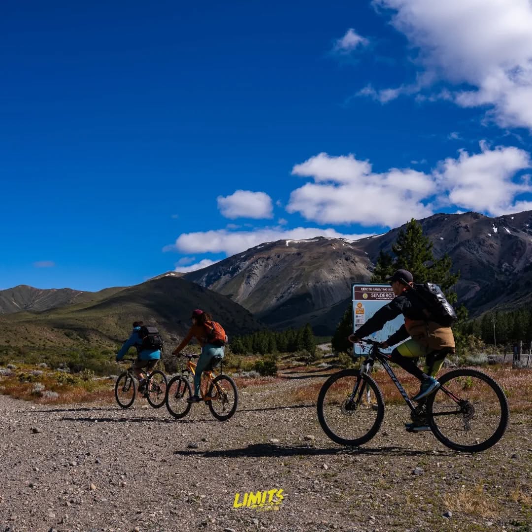Bicicletas mountain bike disponíveis para aluguel em Esquel, Patagônia argentina — foto 5