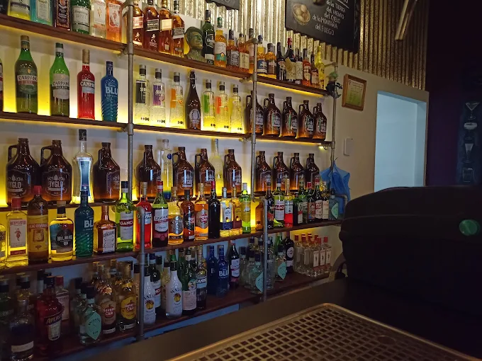 Fachada do Jyglo Bar em Trelew, cervejaria artesanal na Patagônia argentina — foto 2