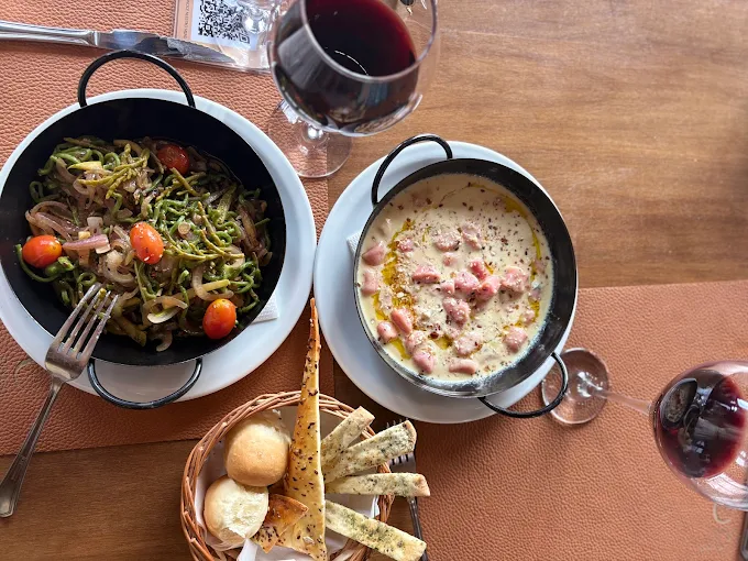Finca Caballo Blanco vinhedo e gastronomia patagônica em Puerto Madryn — foto 3