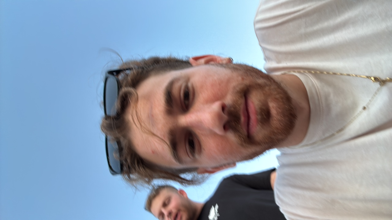 FM-m0p0r1's profile picture
