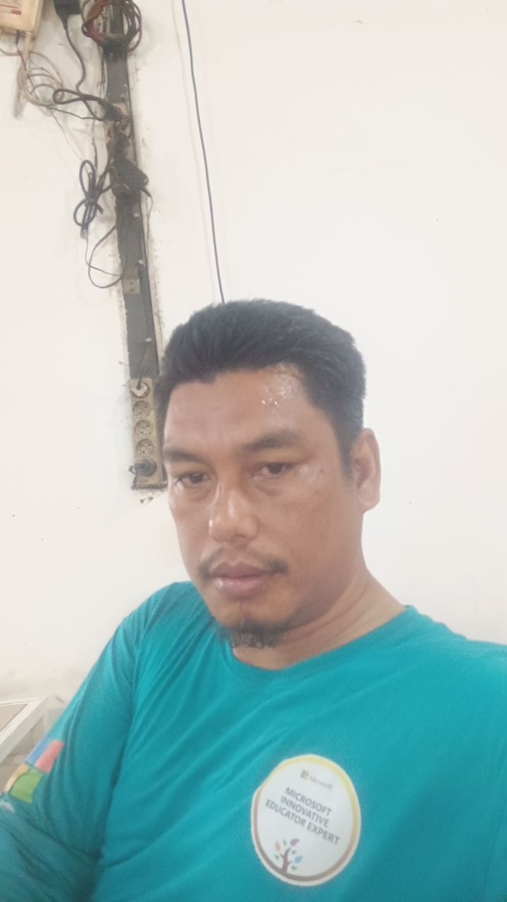 FM-7kDek2's profile picture