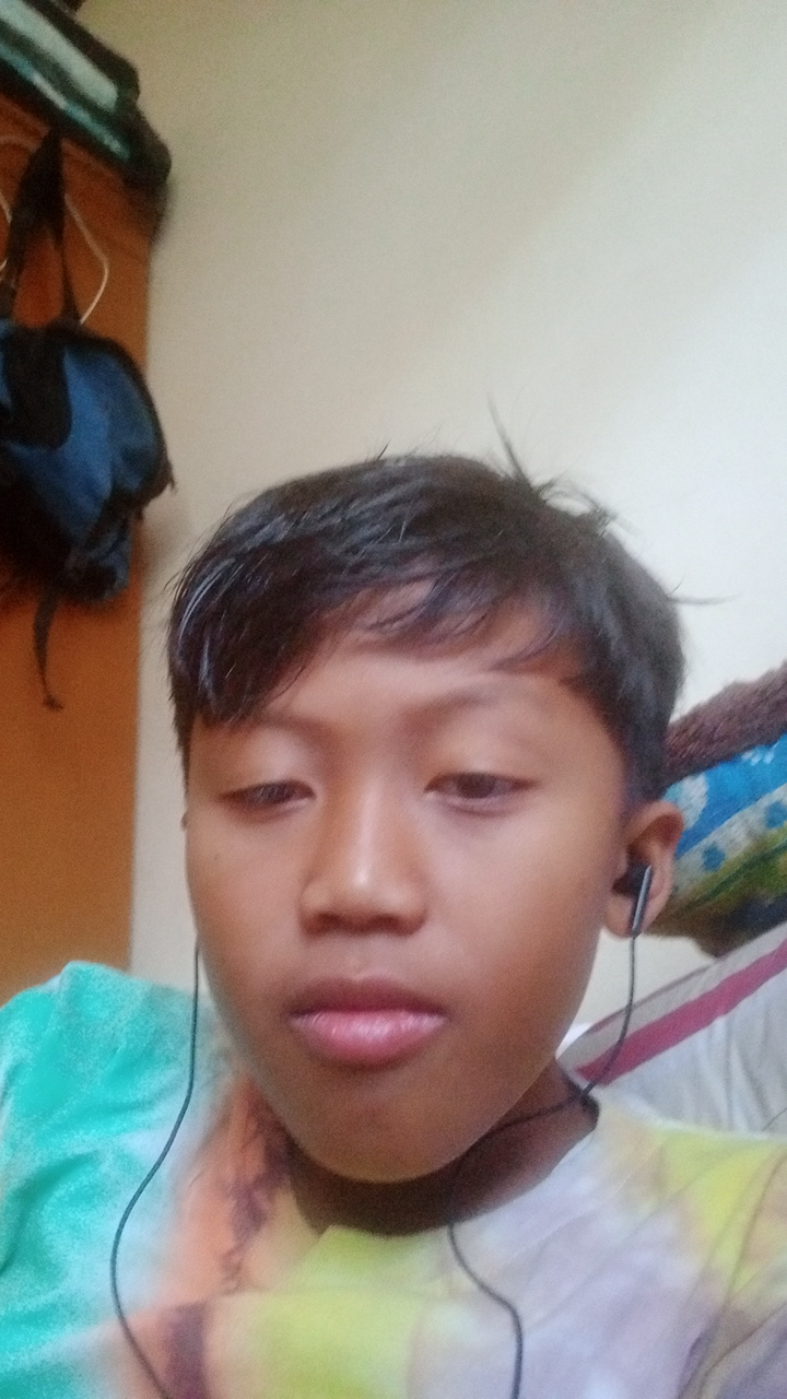 FM-9jdFHQJ's profile picture