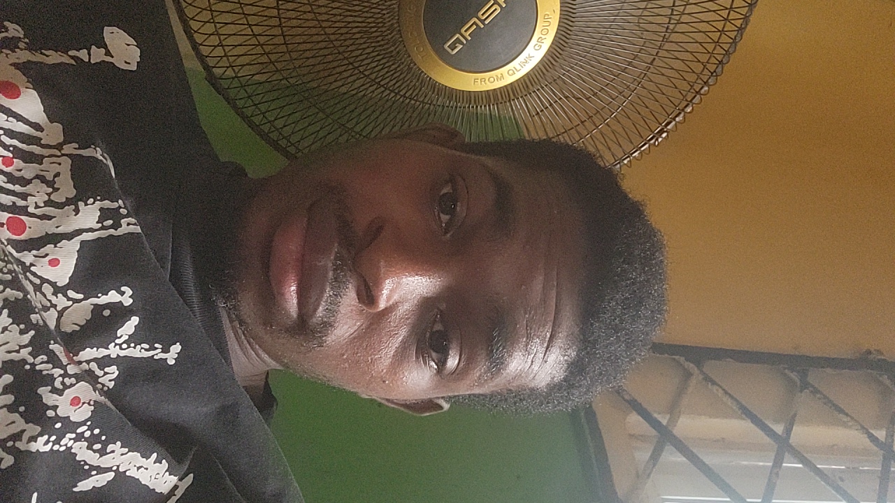FM-S5L1bH1's profile picture