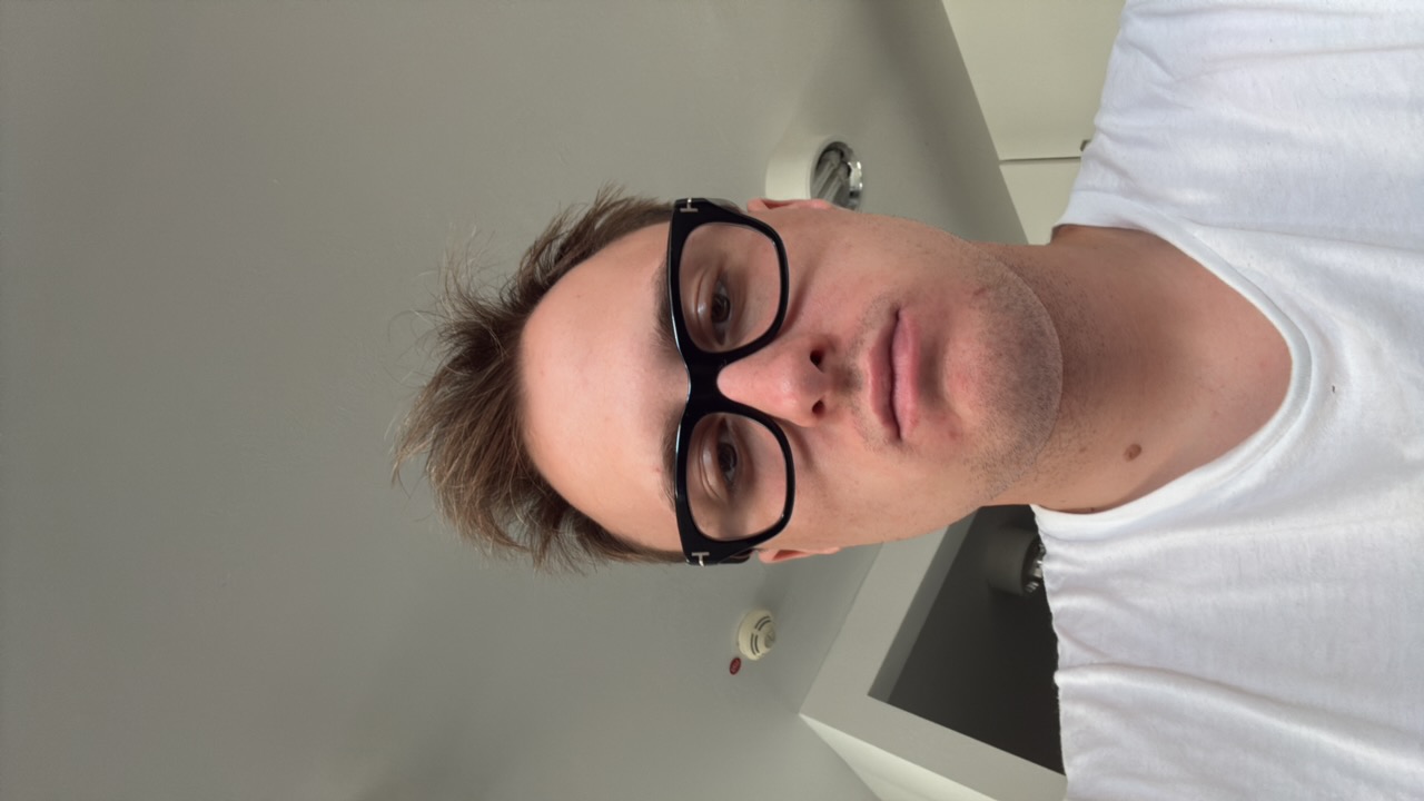 FM-oCk2Iff's profile picture