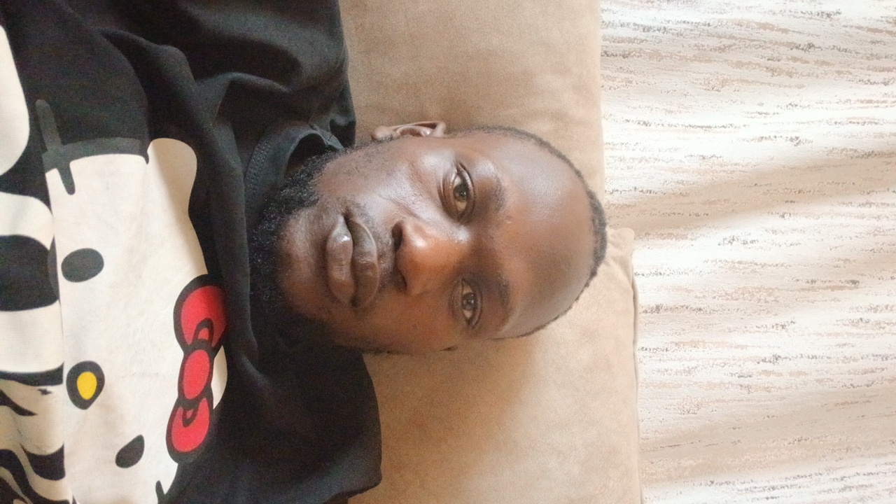 FM-y47W7tt's profile picture
