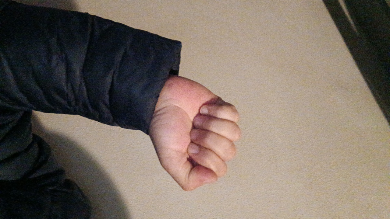 FM-GqrYX2's profile picture