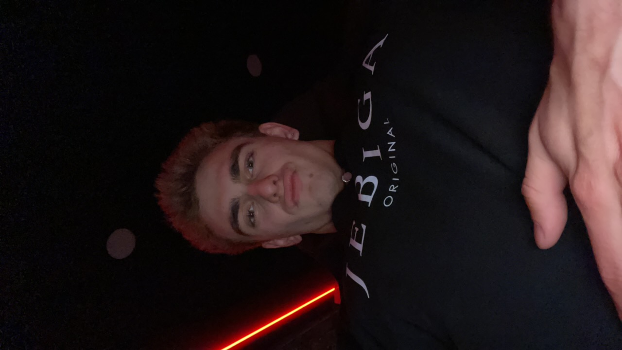 IHO000's profile picture