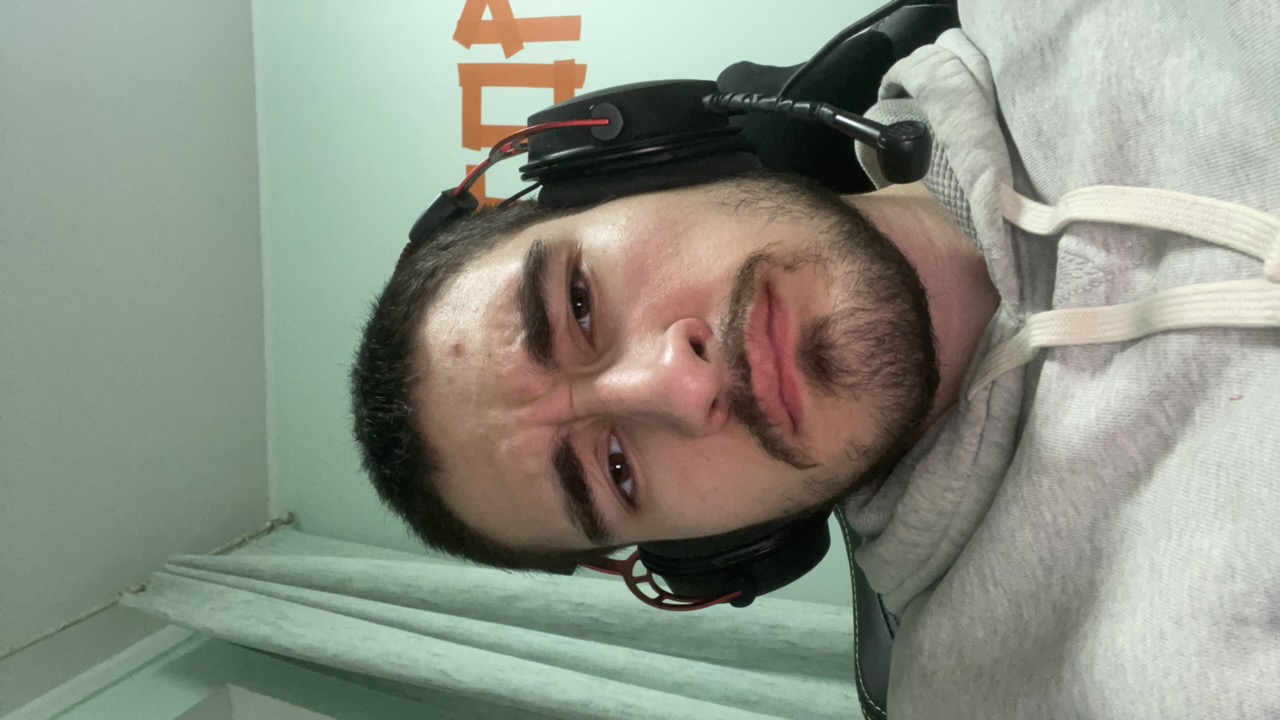 FM-X89yl1X's profile picture