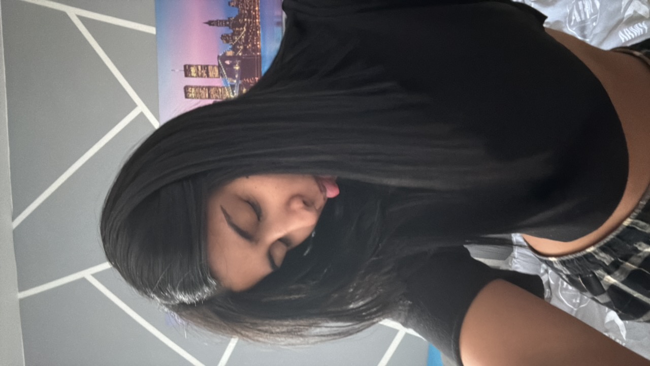 FM-S7wu32's profile picture