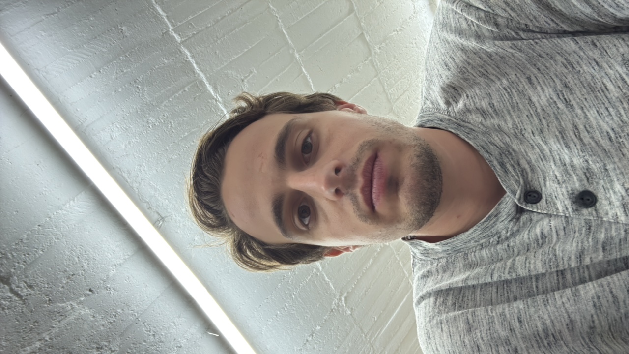 FM-T9H6XJq's profile picture