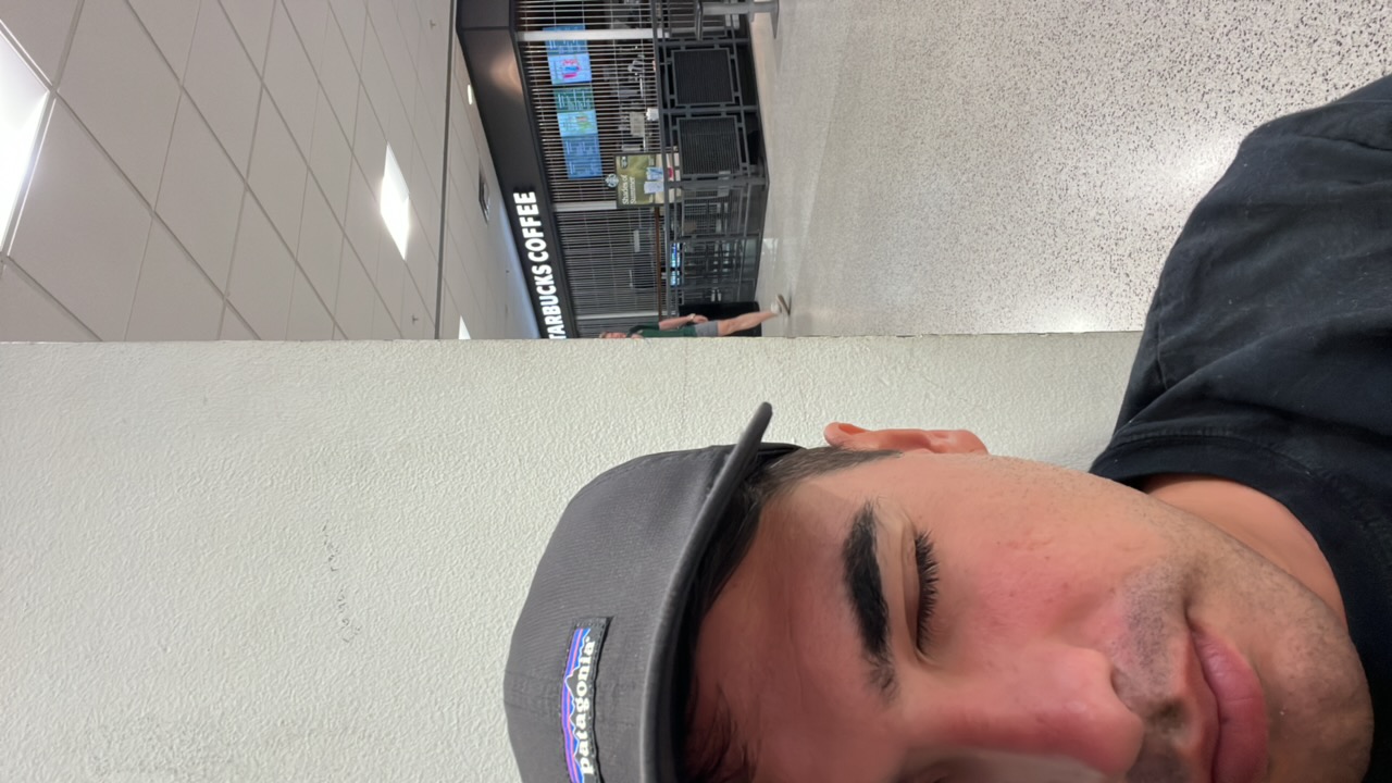 FM-qZdll1's profile picture