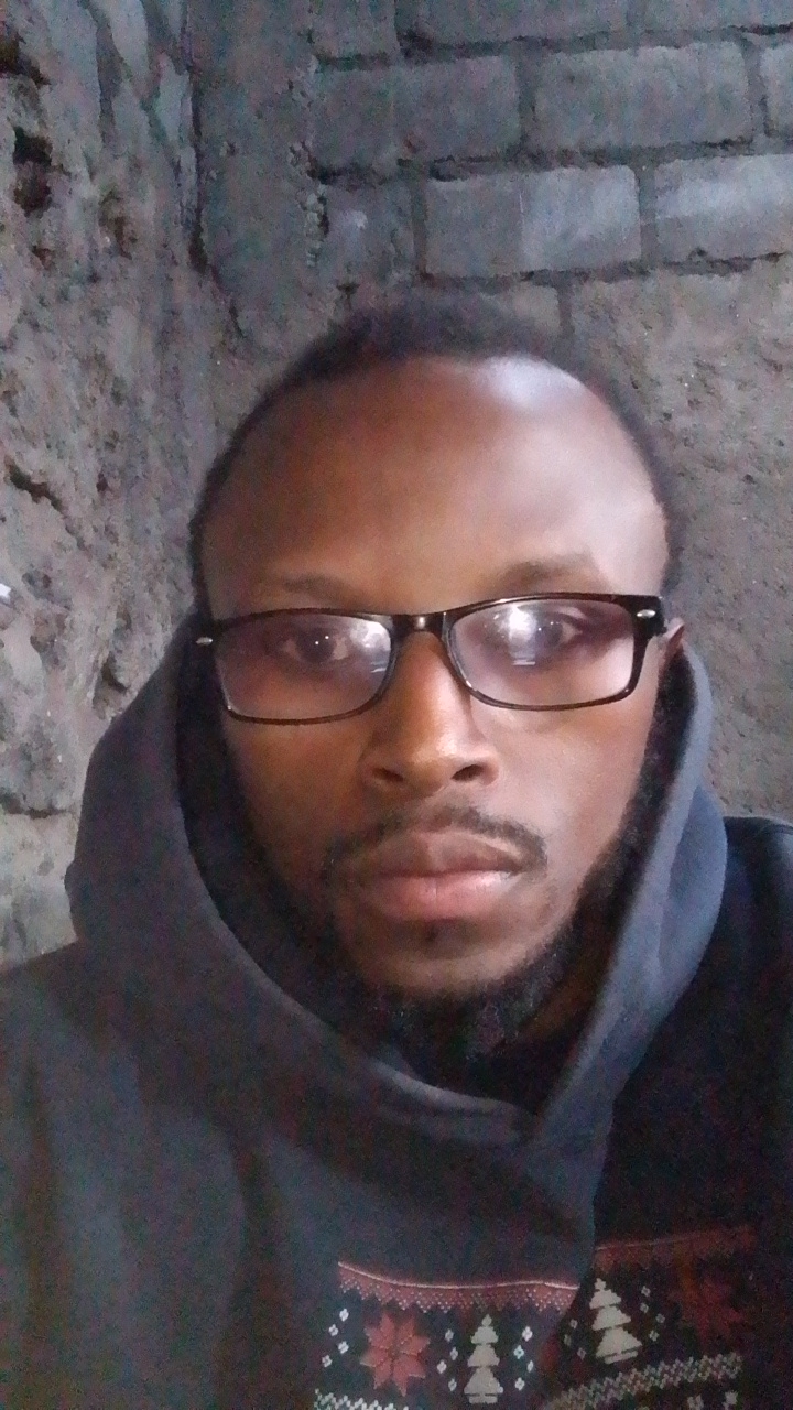 FM-qFjroKC's profile picture
