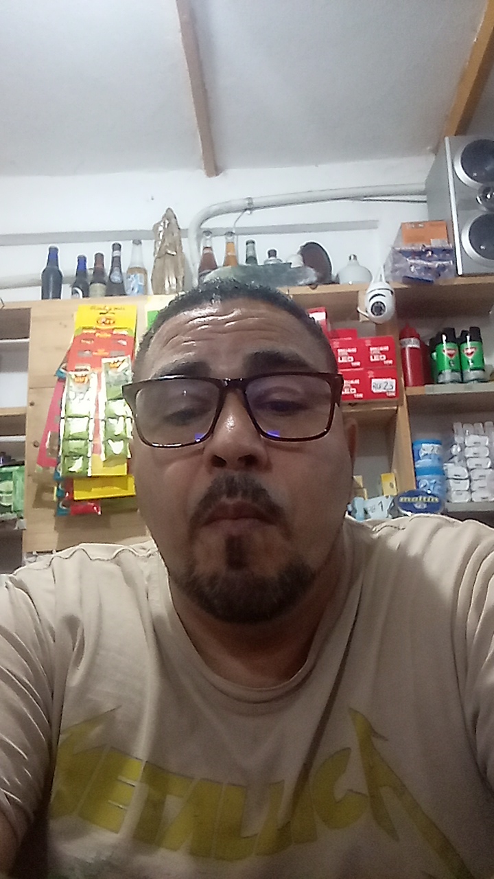 FM-8lYwL2's profile picture