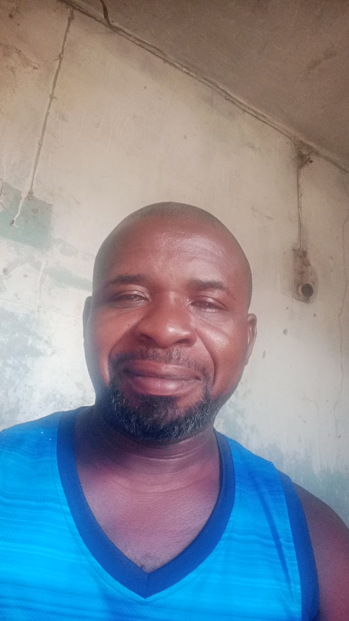 FM-8xLRq1's profile picture