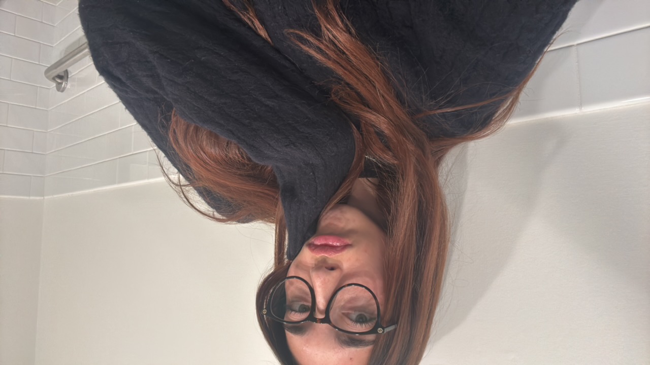 FM-zW67e2's profile picture