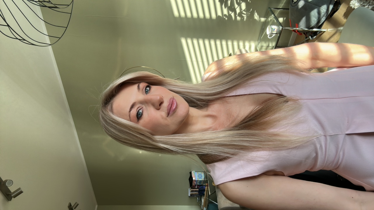 FM-vlUBw2's profile picture