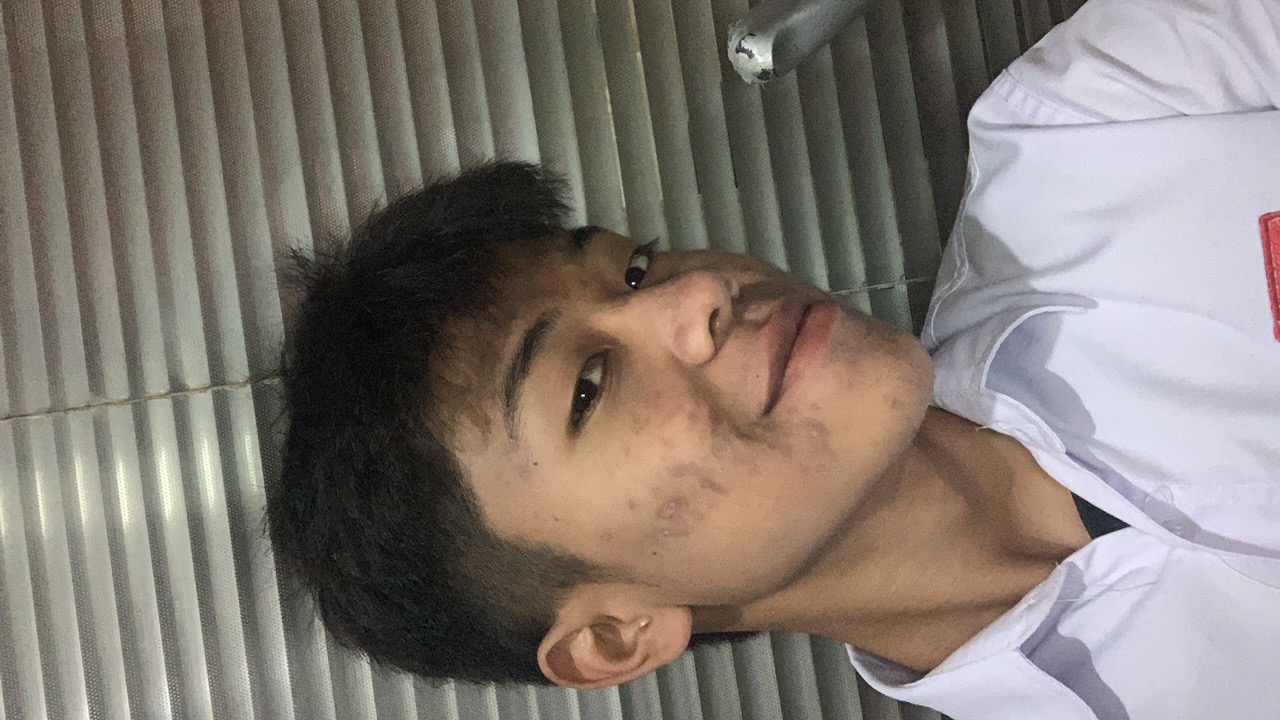 FM-xqJOzGi's profile picture