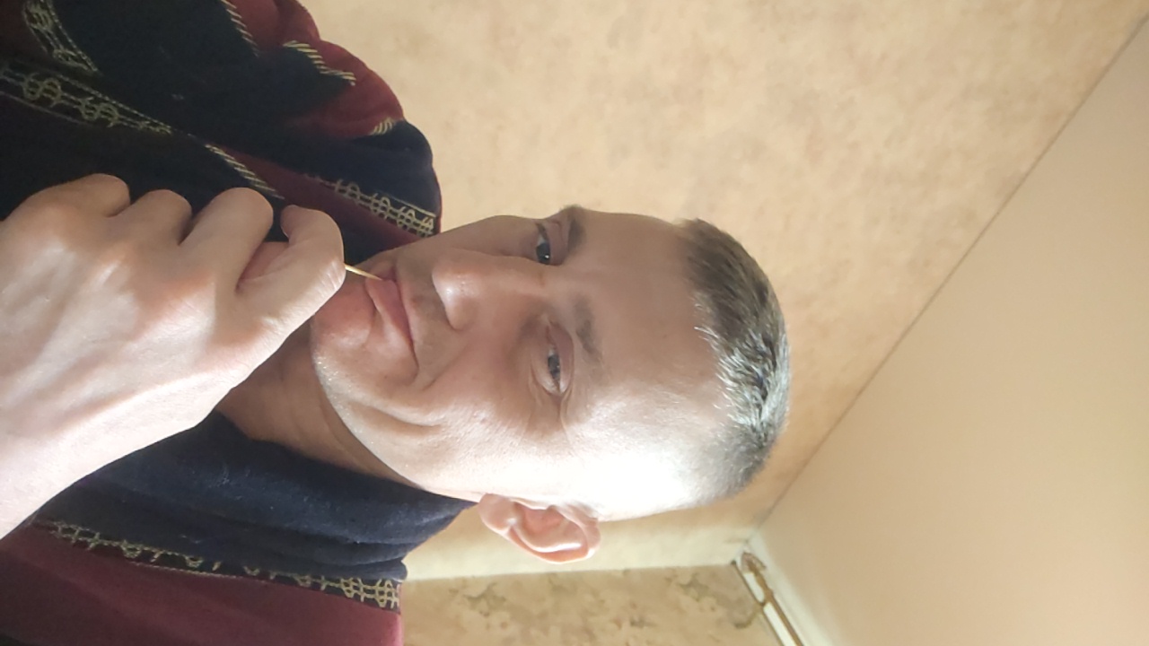 FM-QHw2q2's profile picture