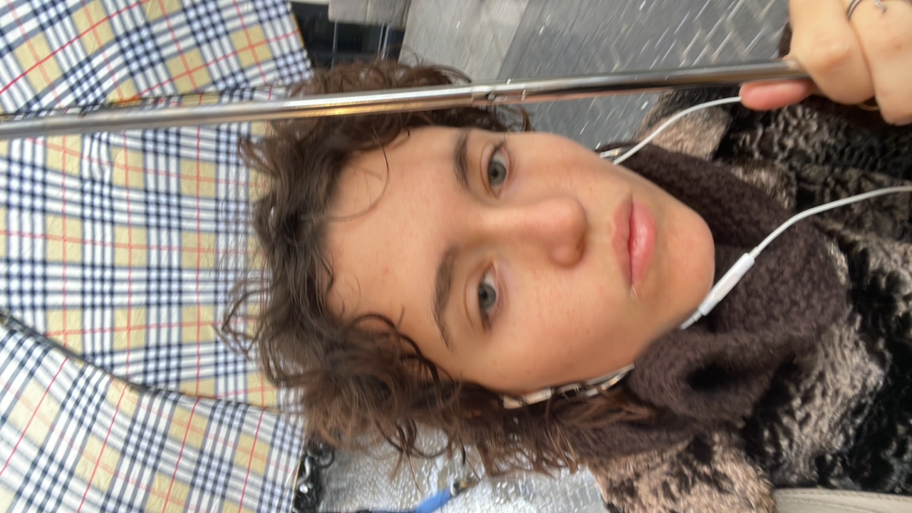 FM-QHNe8Vy's profile picture