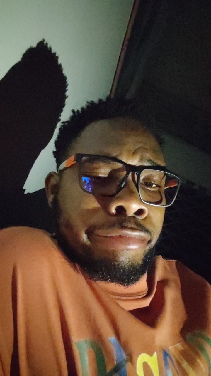 FM-JtMhs1's profile picture