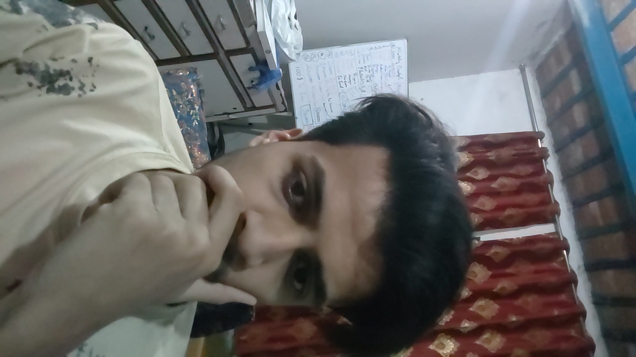 FM-2RE7bEF's profile picture