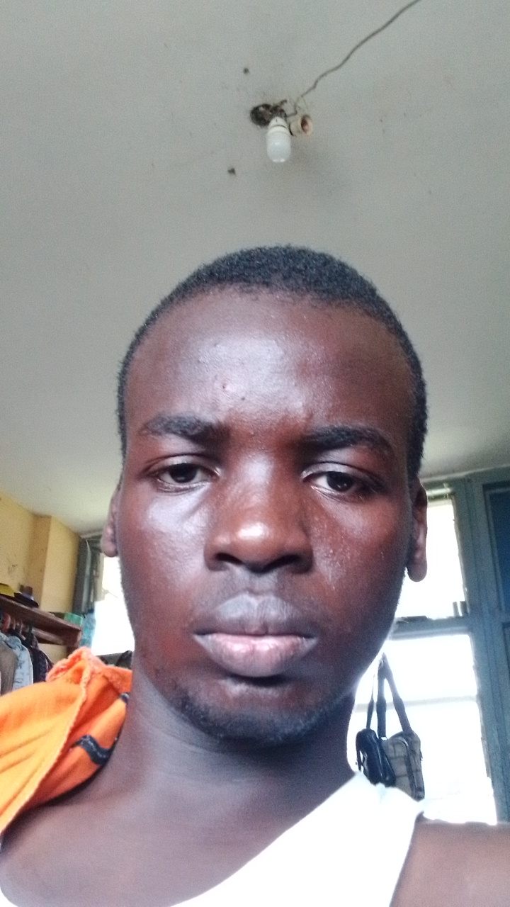 FM-vF2oz2's profile picture