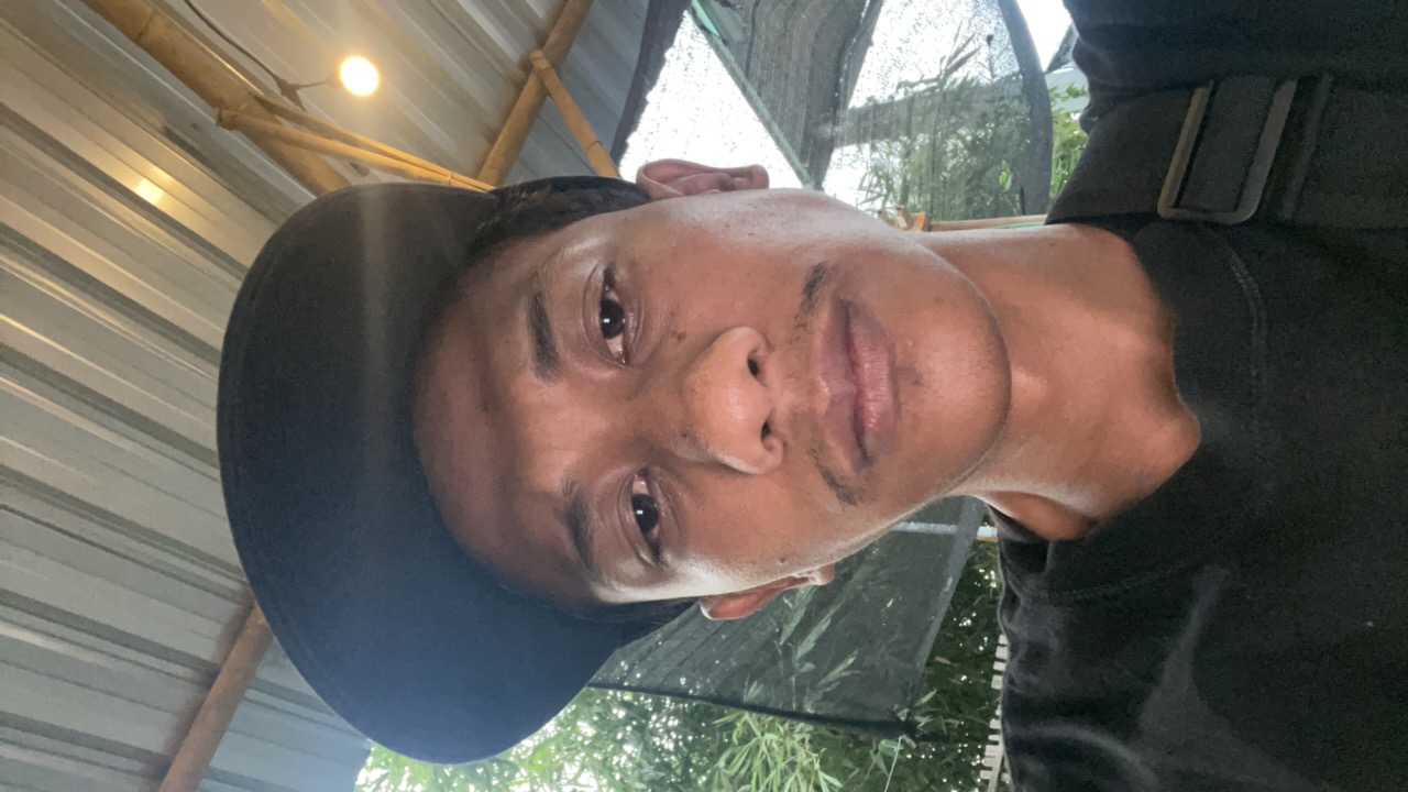FM-qnevfQK's profile picture