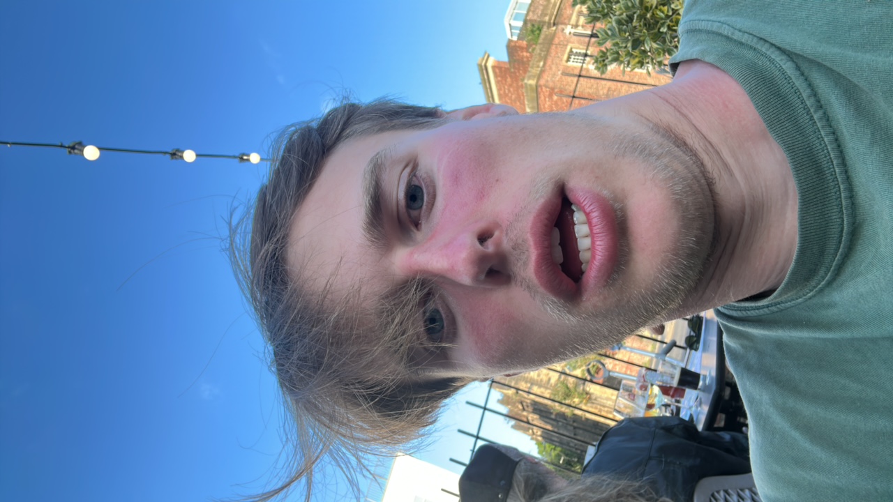 FM-5VXgXHJ's profile picture