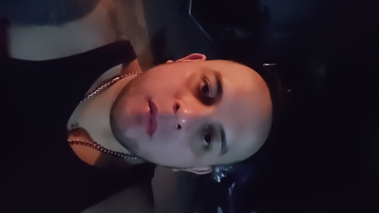 7tmbHiYghqYQNVQSR6HJKqW05s82
