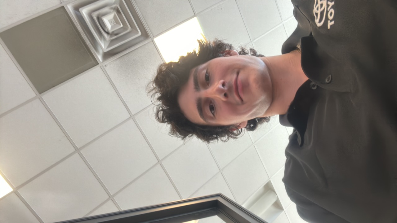 FM-ogU8n2's profile picture