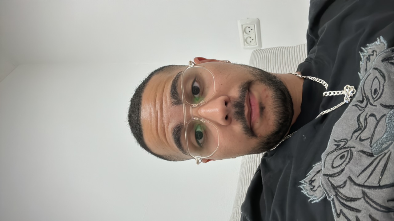 FM-cgLkA2's profile picture