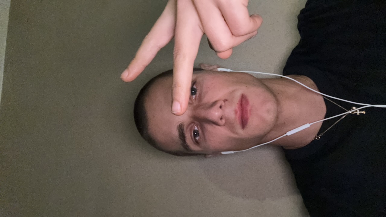 FM-kiqHy2's profile picture