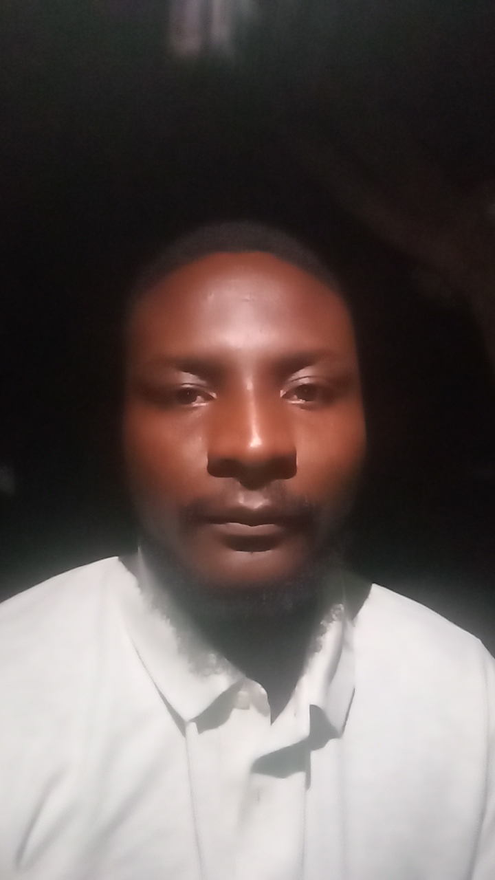 FM-4V0Yx1's profile picture