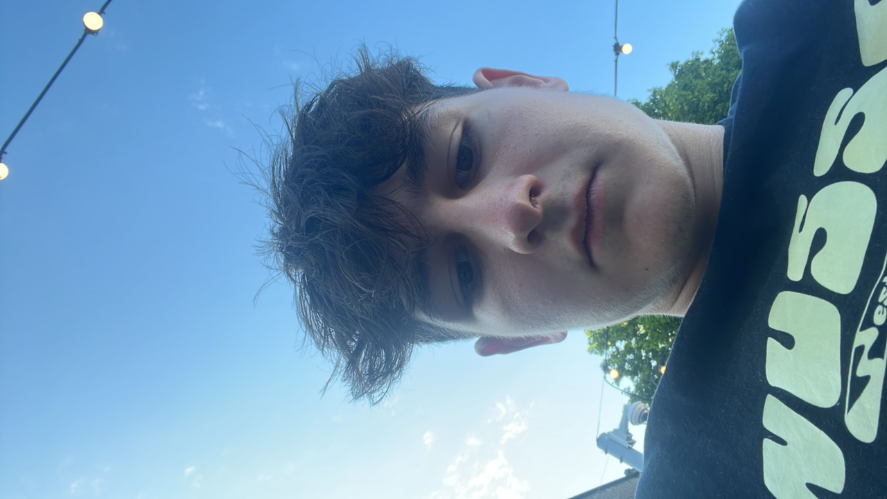 FM-I5CHL0Y's profile picture