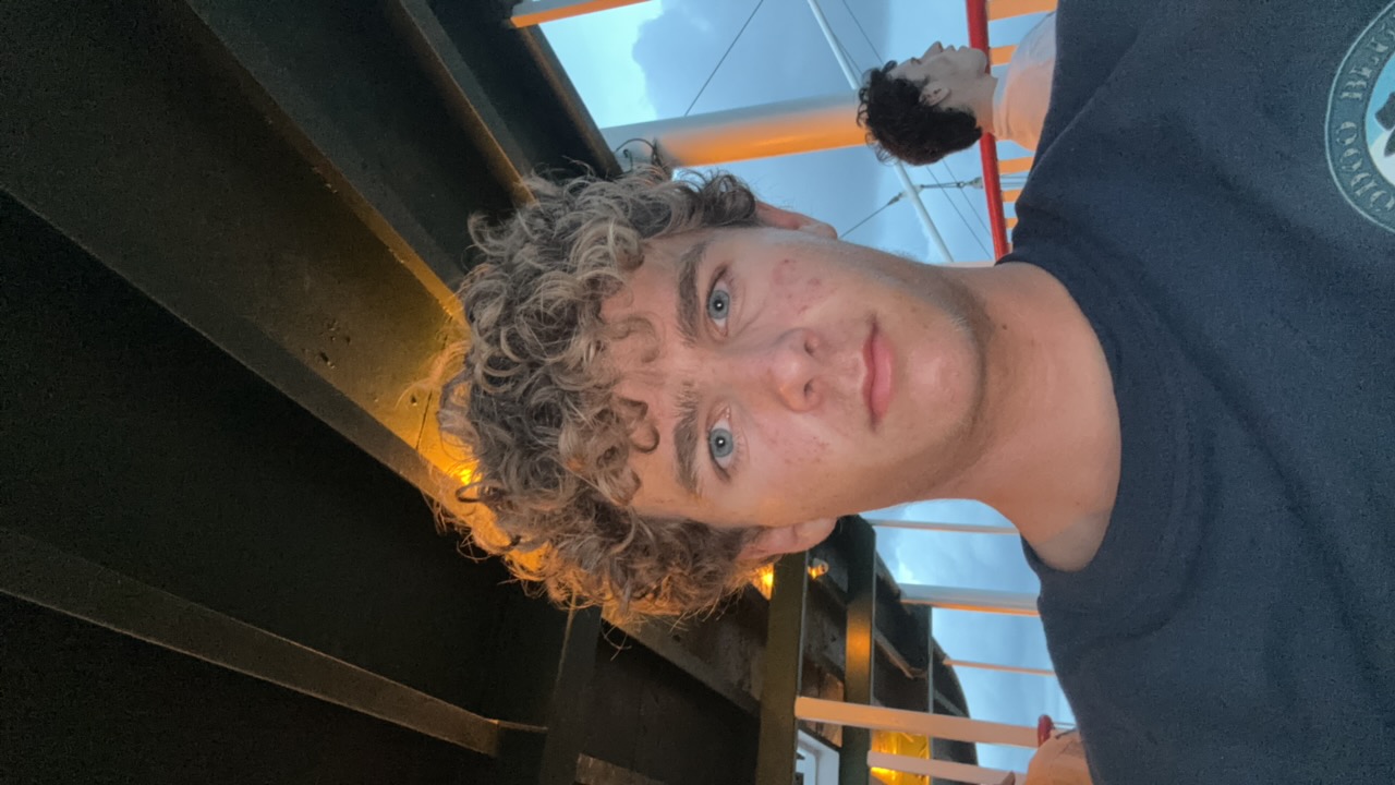 FM-Tb2Uj2's profile picture